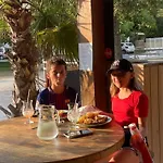 Mobil-home Familial 6 Pers Avec Terrasse - Api-1-52-1631 * Grayan-et-l'Hopital